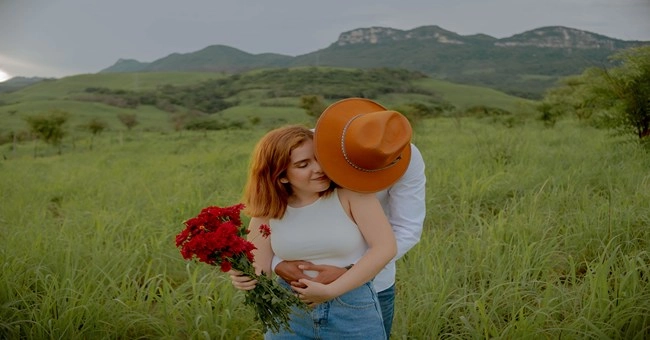 10 Affirmations To Attract Love, Romance, And Relationship