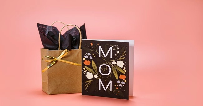 Innovative Gift Tissue Uses in DIY Crafts and Decorations